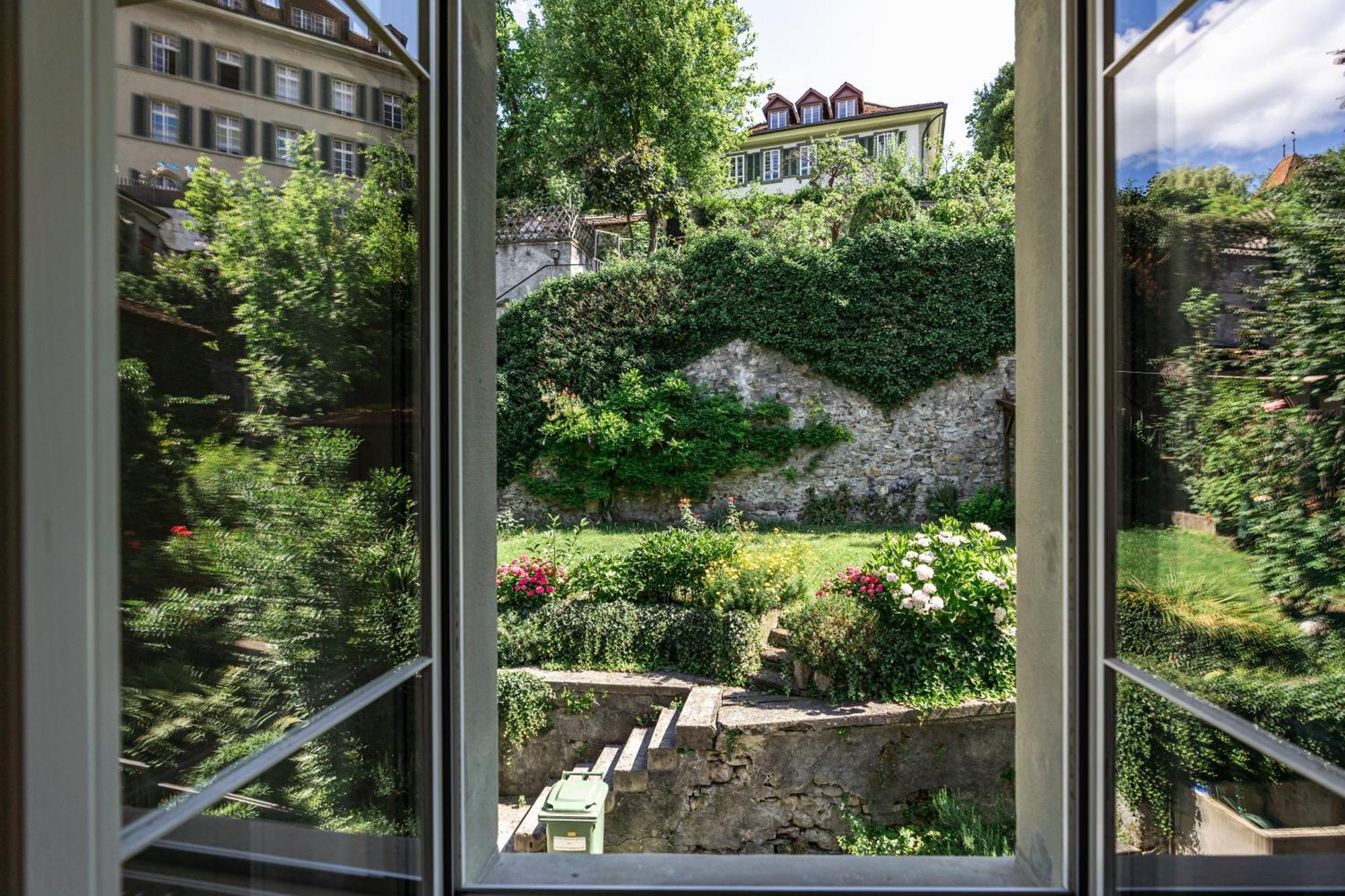 Historische Wohnung Im Herzen Der Thuner Altstadt Exterior photo
